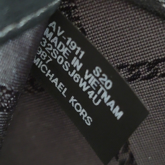 Michael Kors Carter LG Tote SET - Picture 8 of 9